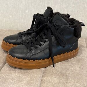 Black High-Top Sneakers with Fur Lining